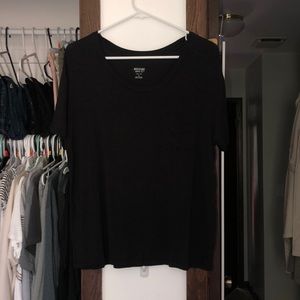 Basic black v neck tee with pocket